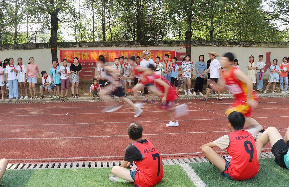 学校6060m接力第一的 项目总结 150字