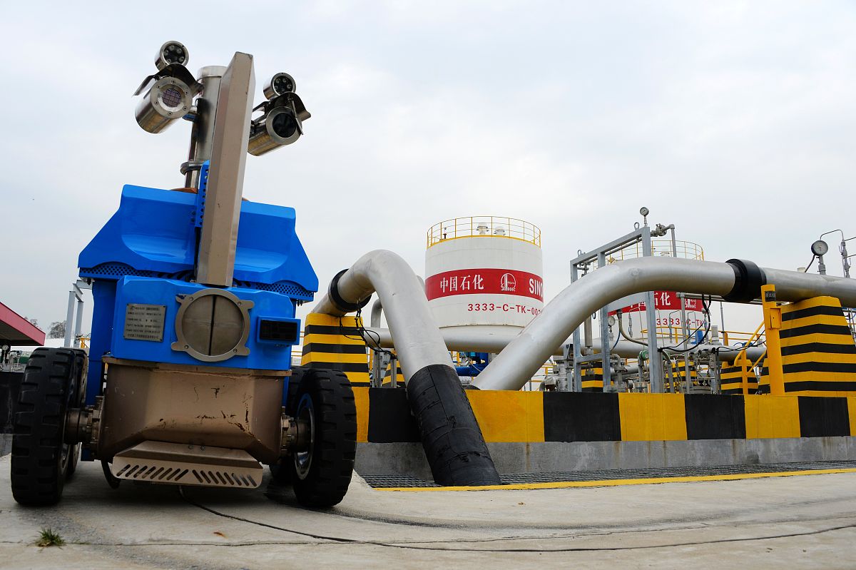 云南智能防爆应急灯 - 高亮度LED光源，远程控制，保障安全