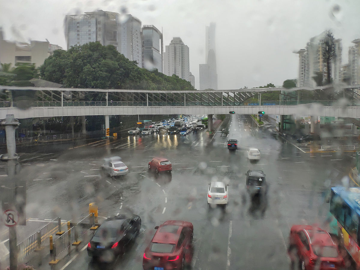 深圳要来台风了从深圳出发去哪个内陆城市旅游比较合适？