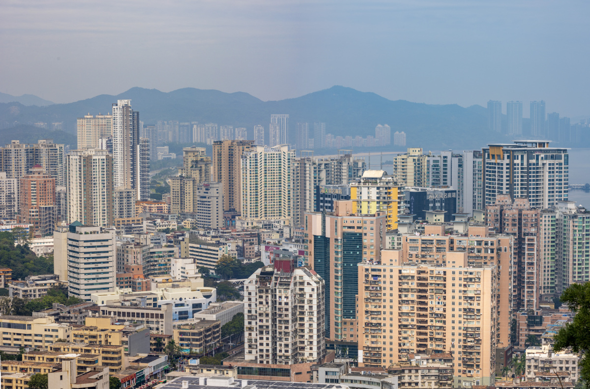 2025年12月11日,广东省珠海市,沿海城市风光.