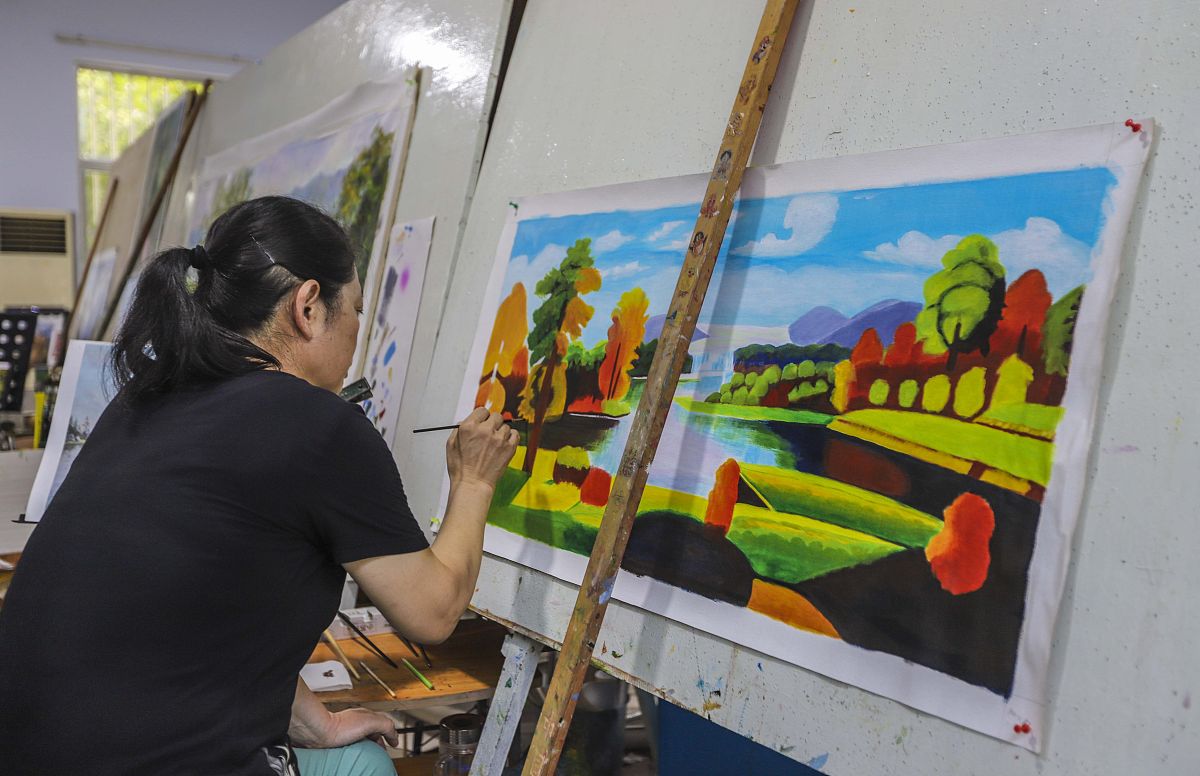 青浦区职业学校美术作品：展现学生才华与艺术魅力
