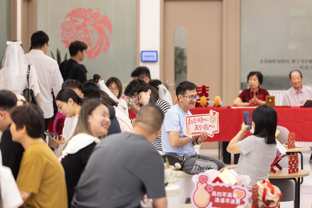 本次活动现场气氛热烈大家都积极参与