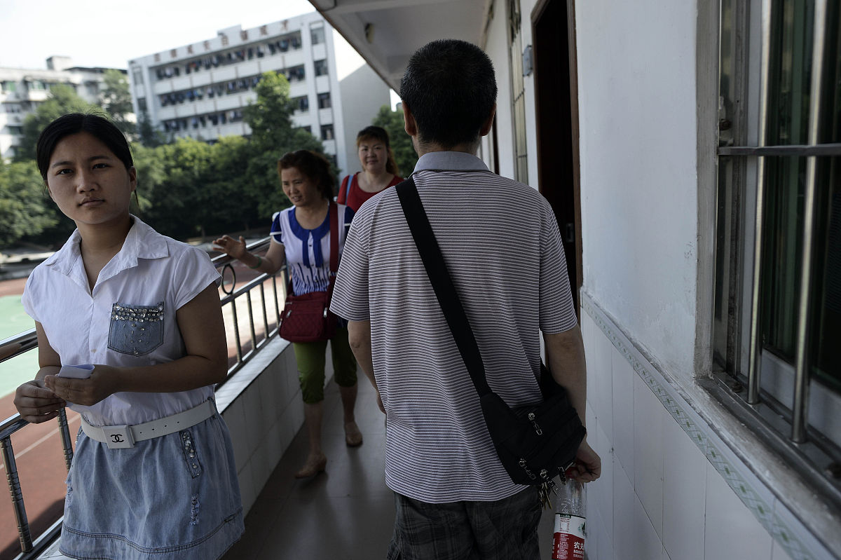 四川初中女生上什么中专学校好？选择指南