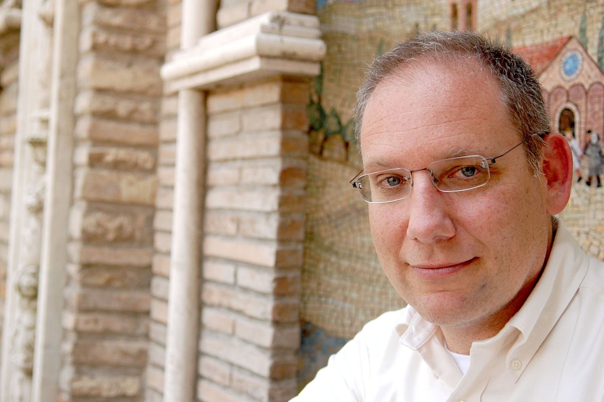 开源贡献者：Glenn Jocher, Ayush Chaurasia, Alex Stoken, Jirka Borovec, ...