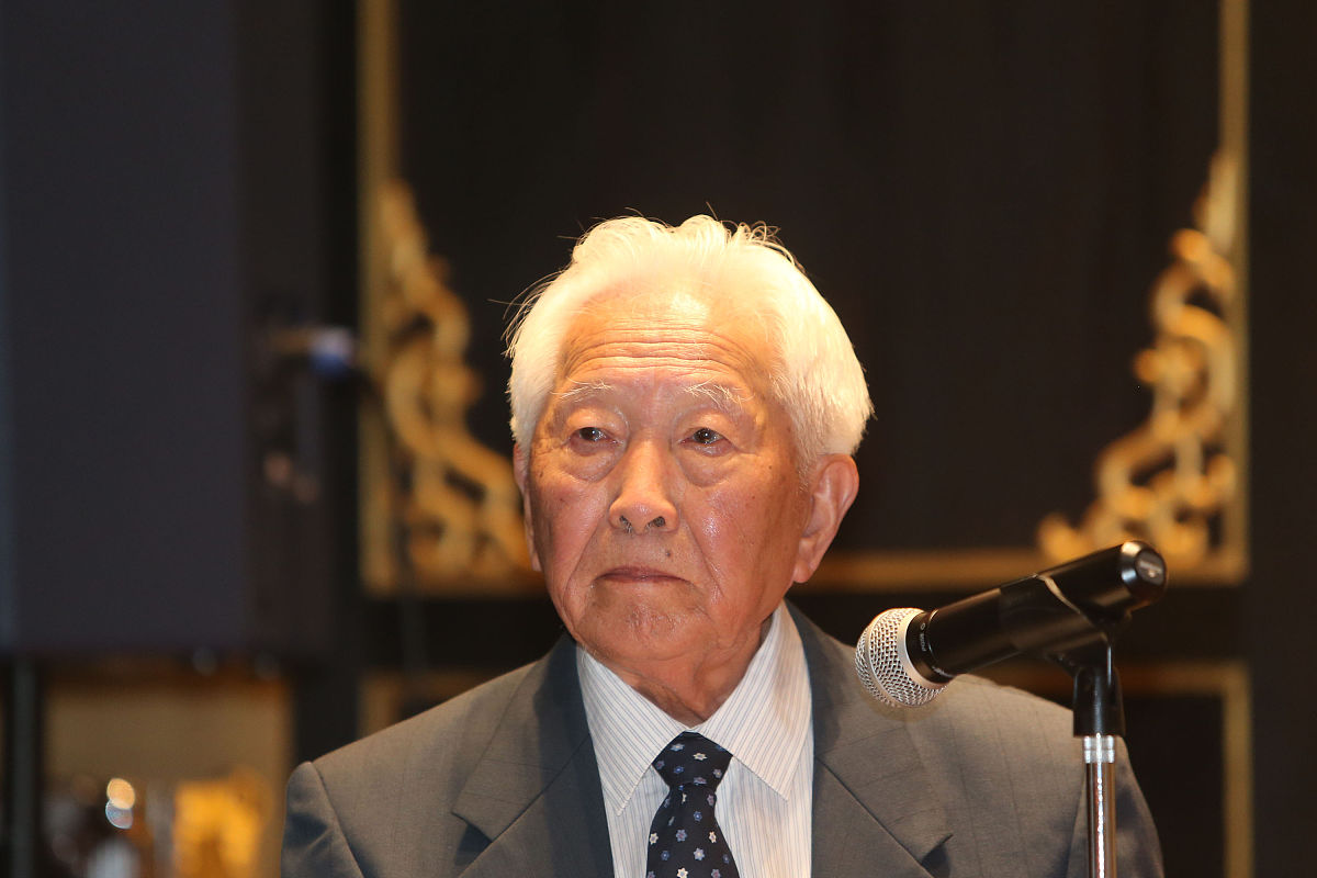 耿宝昌先生是闻名海内外的文物鉴定专家,长期从事古陶瓷及古代工艺品