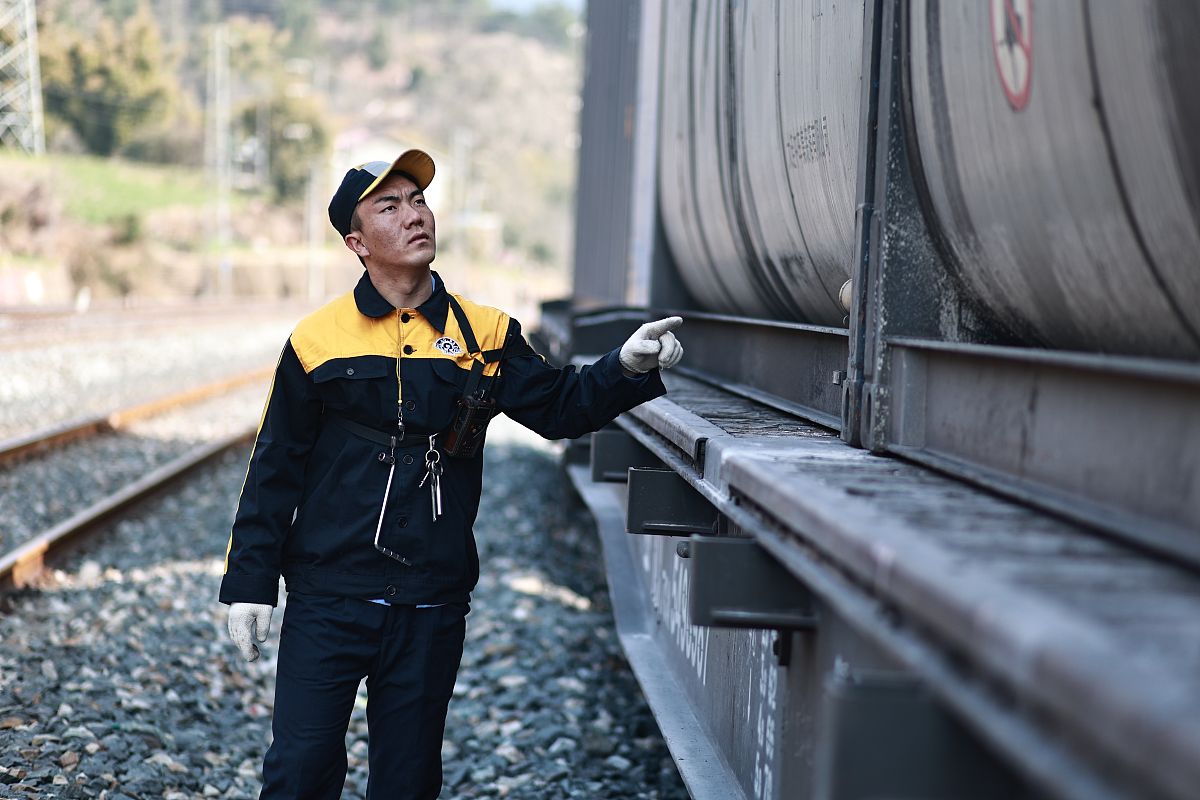 成都铁路运输学校招生要求：入学条件及培养目标