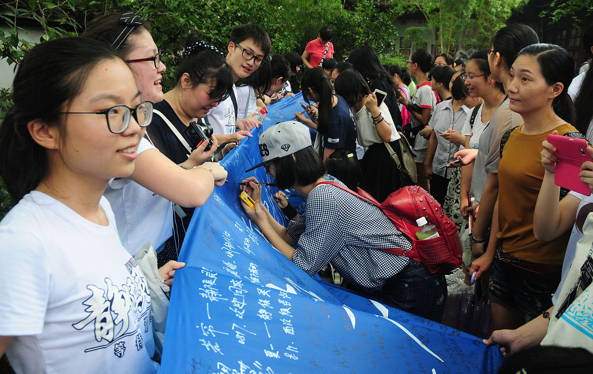 盗墓小说：揭秘地下世界的惊险与文化