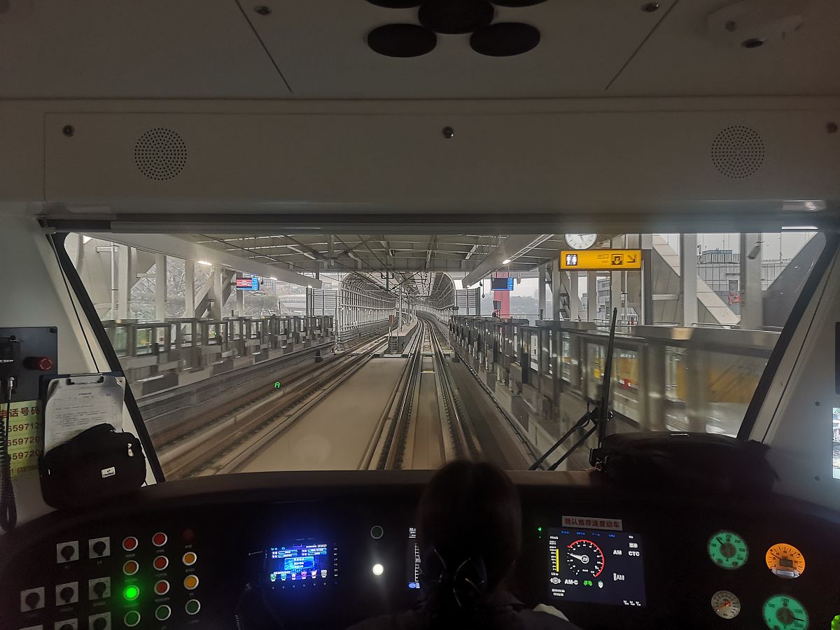 重庆轨道交通职业学校地址：南岸区南坪镇南城大道59号 - 交通路线