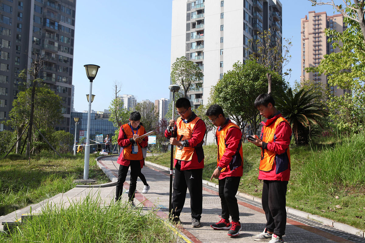 青春志愿，爱在社区：交通文明劝导志愿服务心得体会