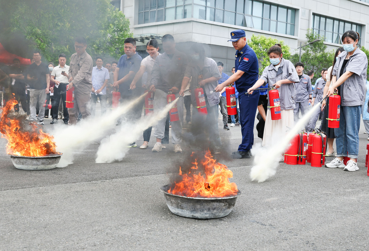 消防专题讲座心得：掌握灭火技巧，提升安全意识