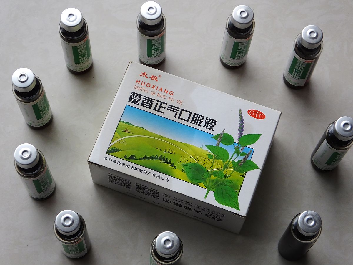 藿香正气水对鸡的作用：消化、呼吸、情绪全方位提升