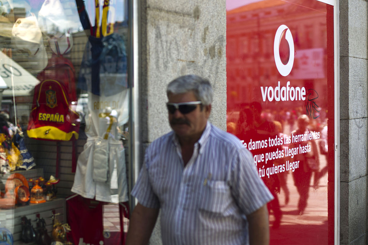 当地时间2012年5月22日,西班牙马德里,沃达丰(vodafone)标识.沃达丰公