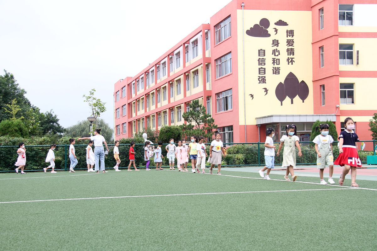 学生代表履职设想：沟通桥梁，维护权益，促进发展