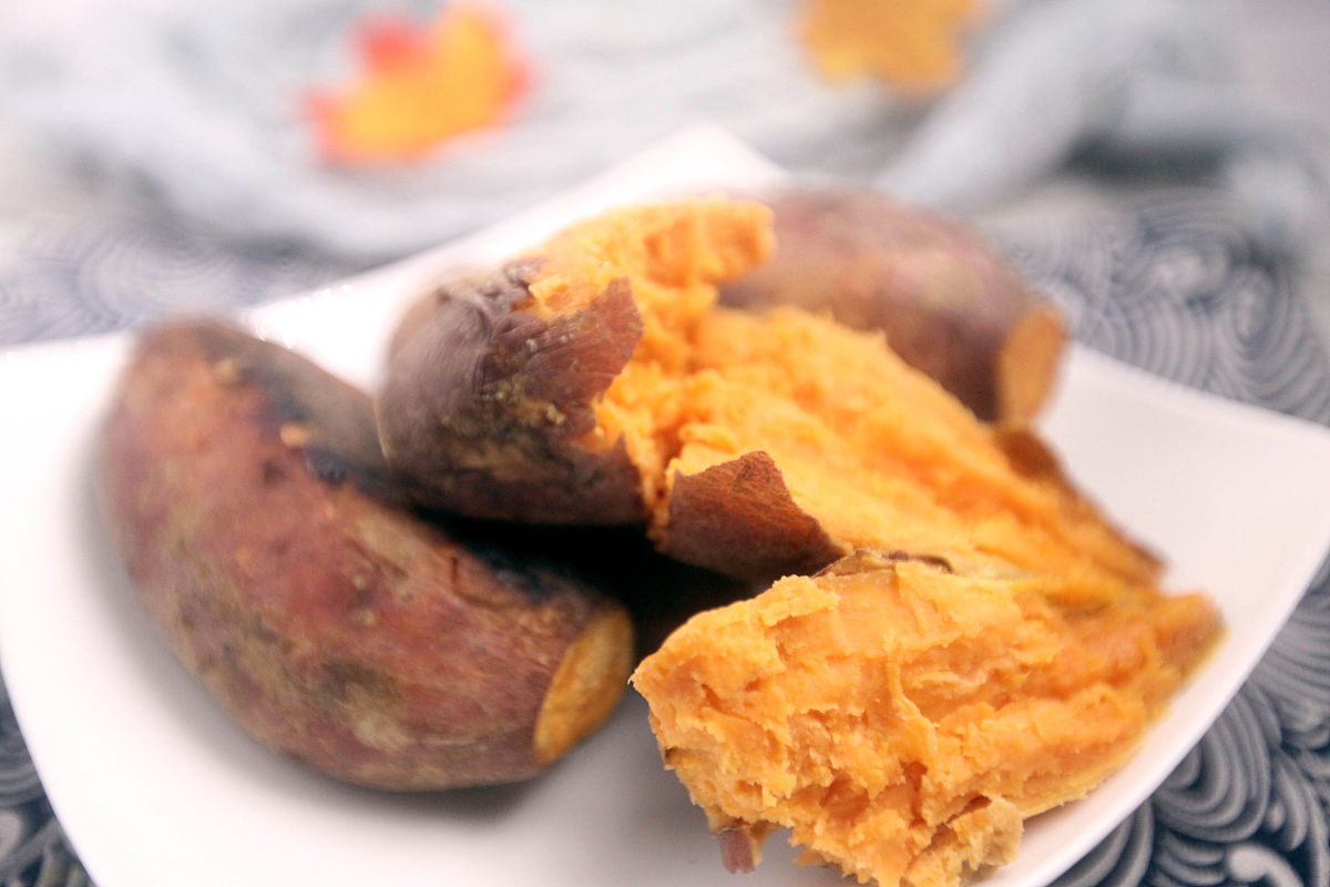 请帮我写1篇650字的博客文章主题是：微波炉怎么烤红薯