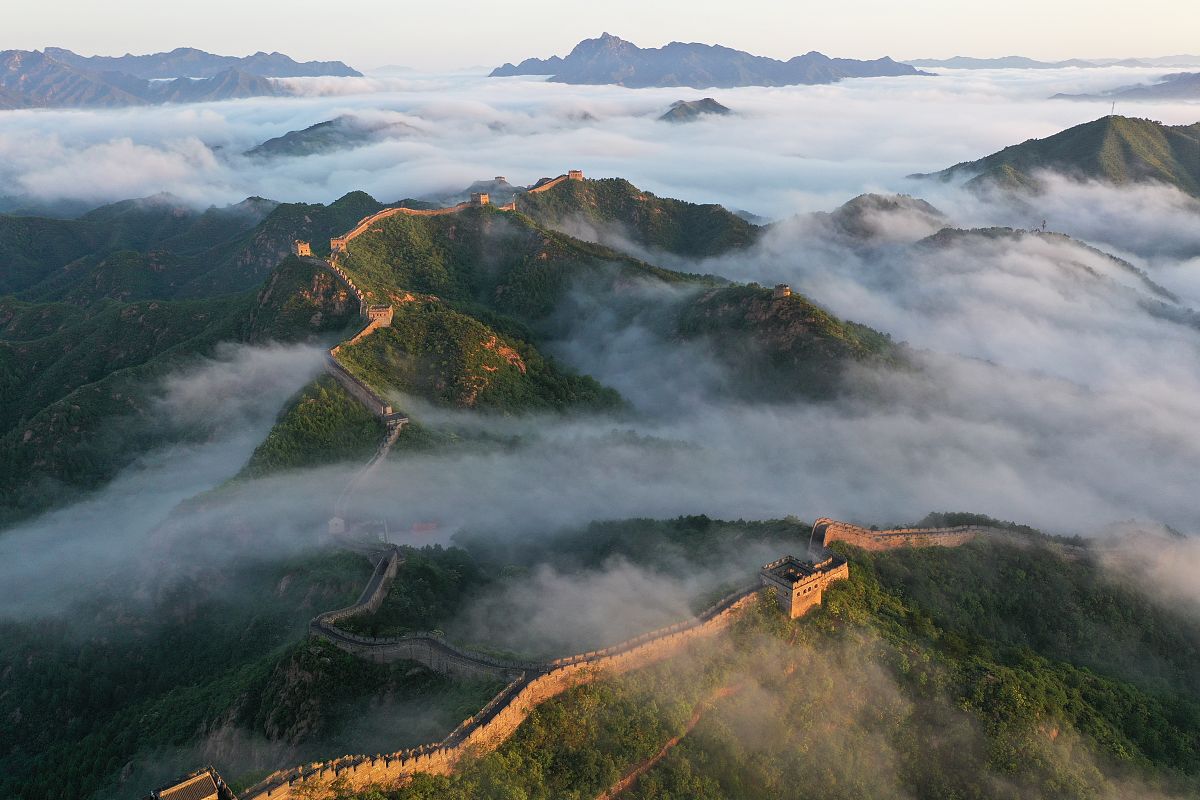 2021年7月2日清晨,受前一天降雨天气影响,河北省承德市滦平县金山岭长