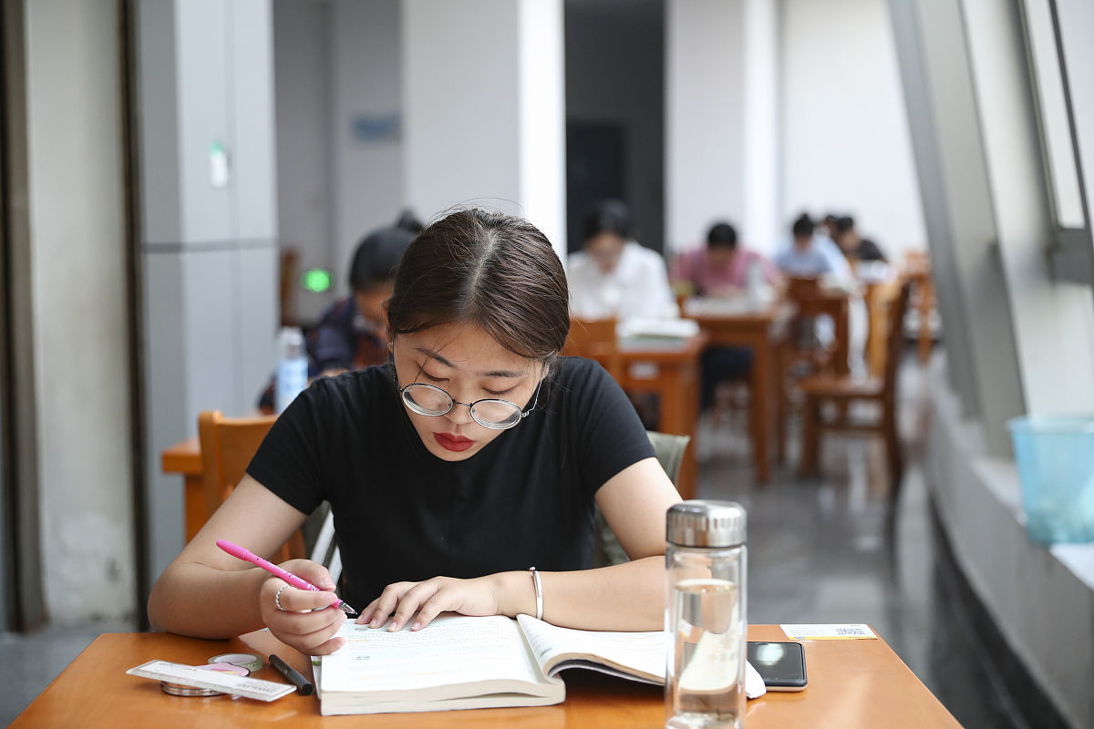 江苏铁路学校学习技巧：如何提高学习效果和选择适合自己的学习方法