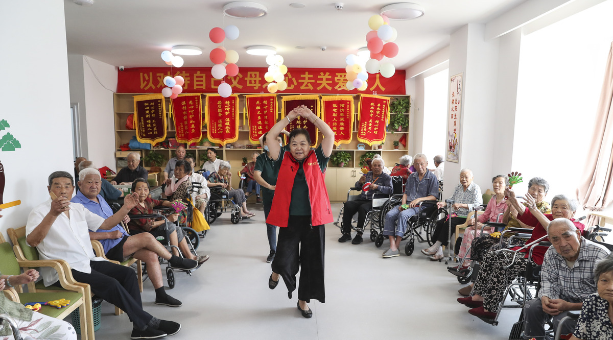 社区留守老人开展少数民族文化传承主题活动简报