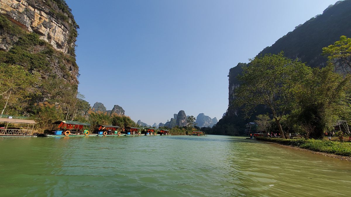 桂林媒体求助热线电话是多少？要求：创建一篇不低于2000字的文章不能出现电话号码