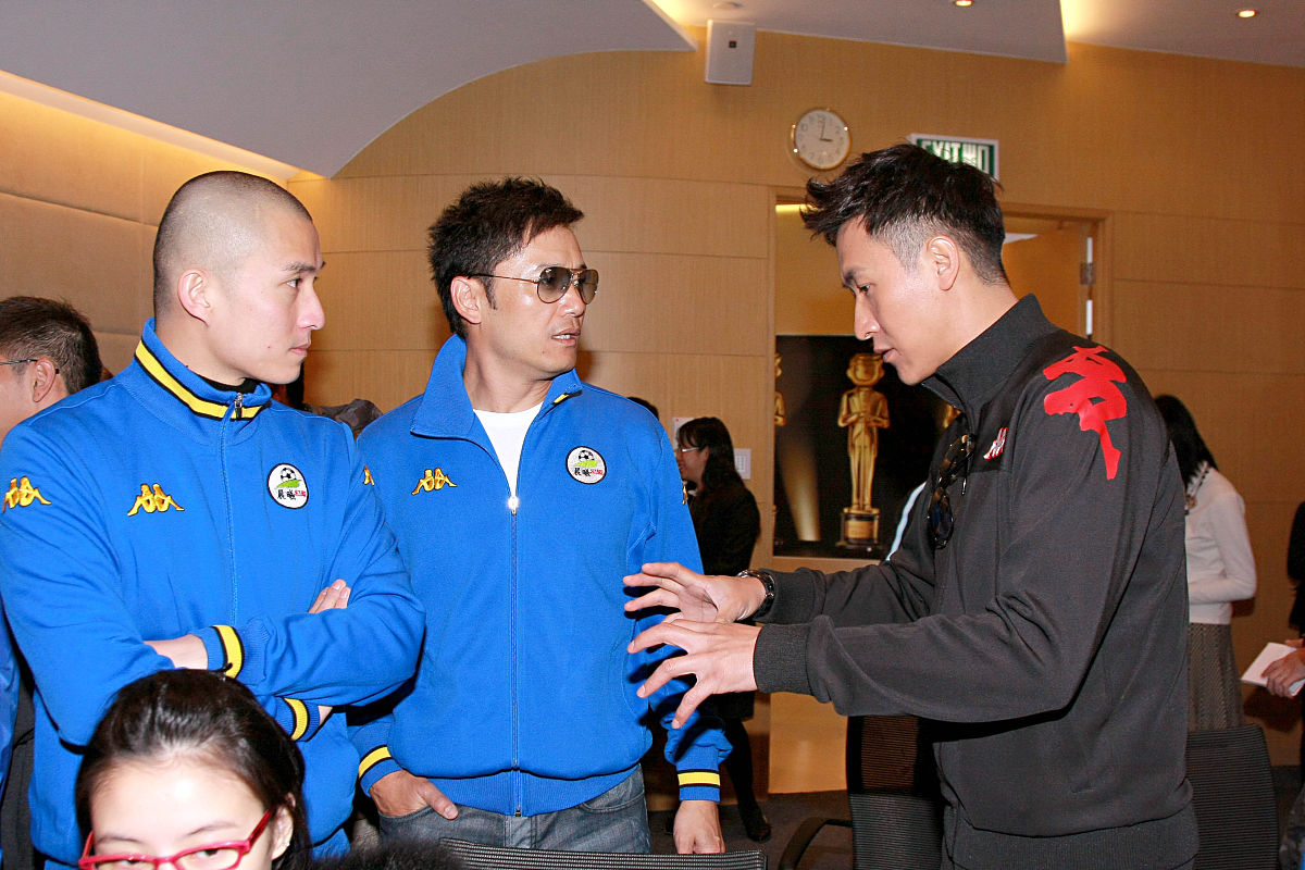 初中生适合读航空学校吗？报读航空学校的利弊分析