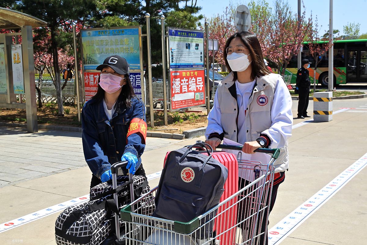 行李服务优秀事迹：爱心、高效、热心、个性化服务