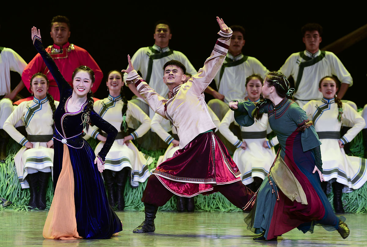 奔步莱舞步是蒙古族的舞步吗？