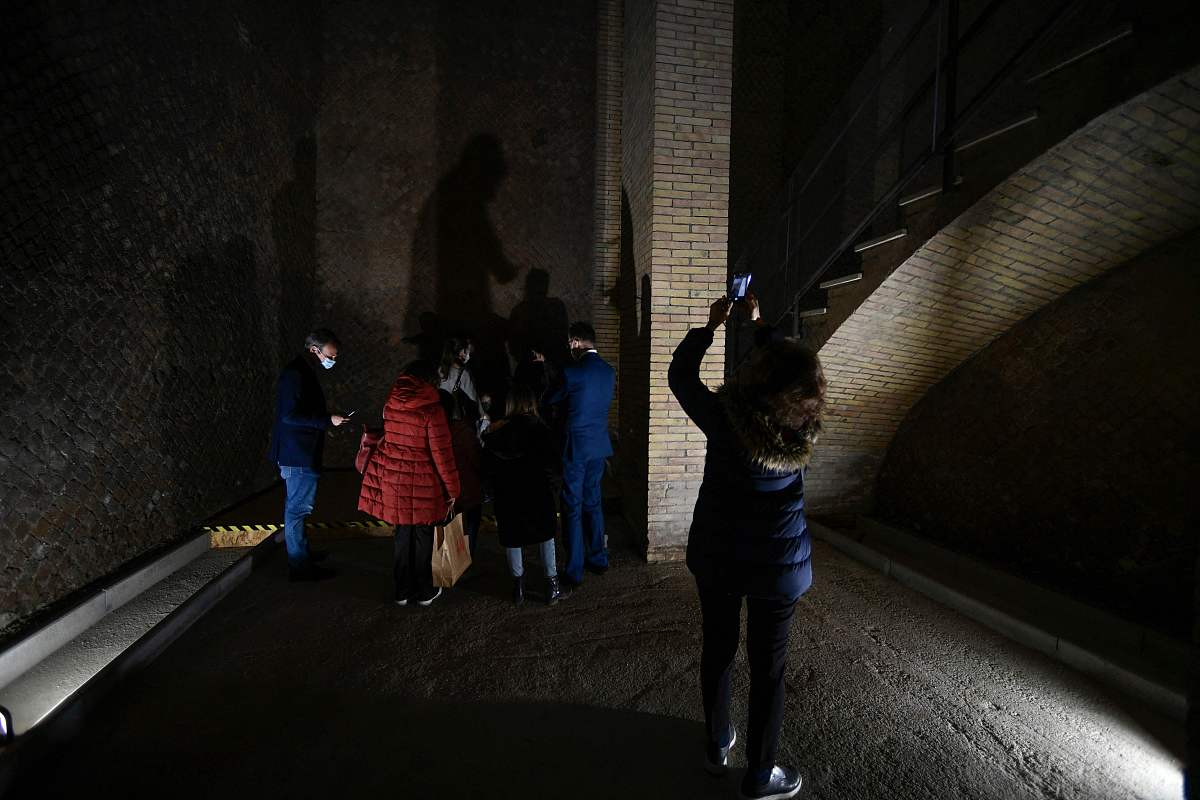 弛帝国历代君王：弛、管、圆胶、哇嘿嘿