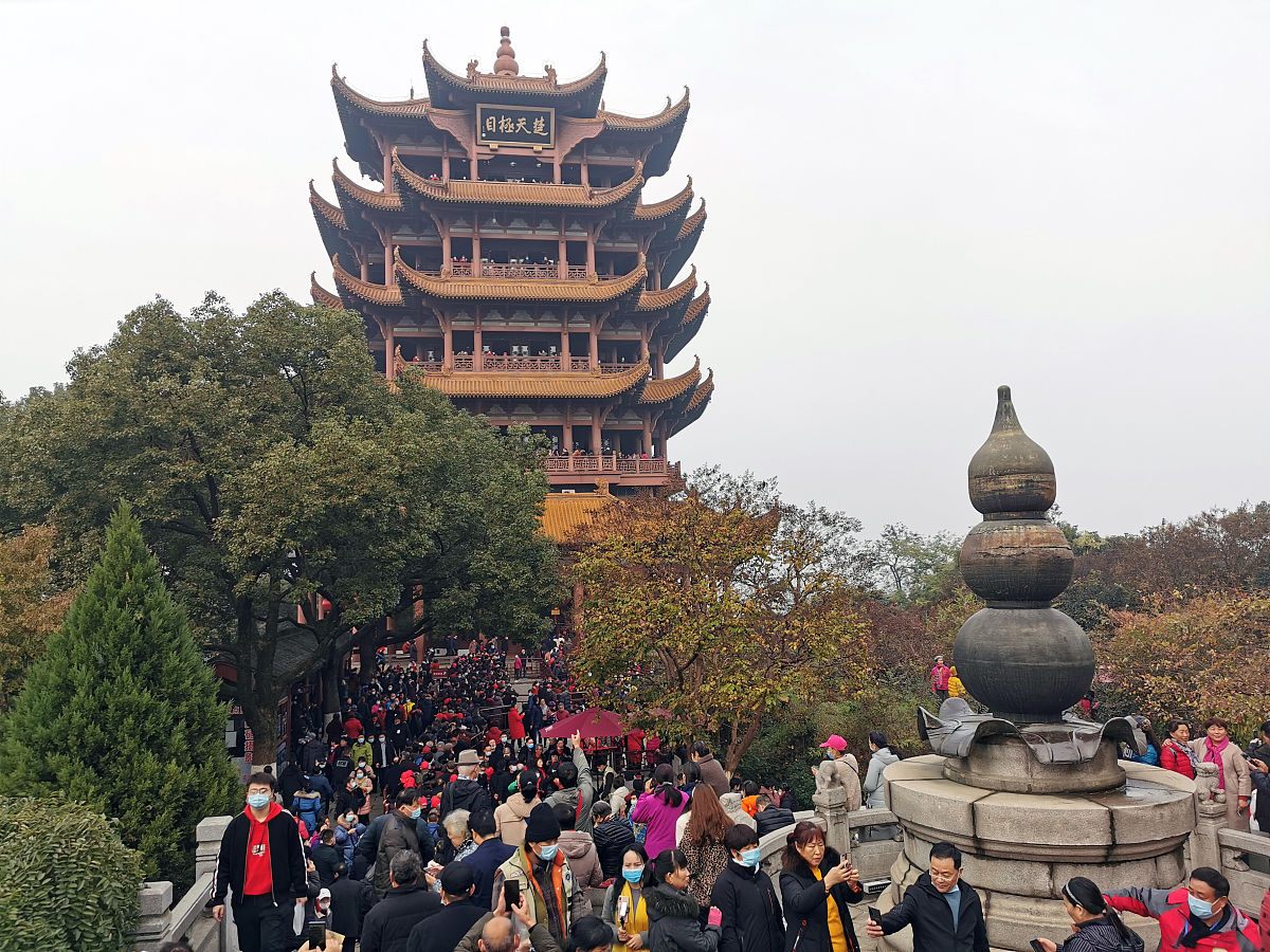 制定一个去武汉旅游的三天两夜的计划