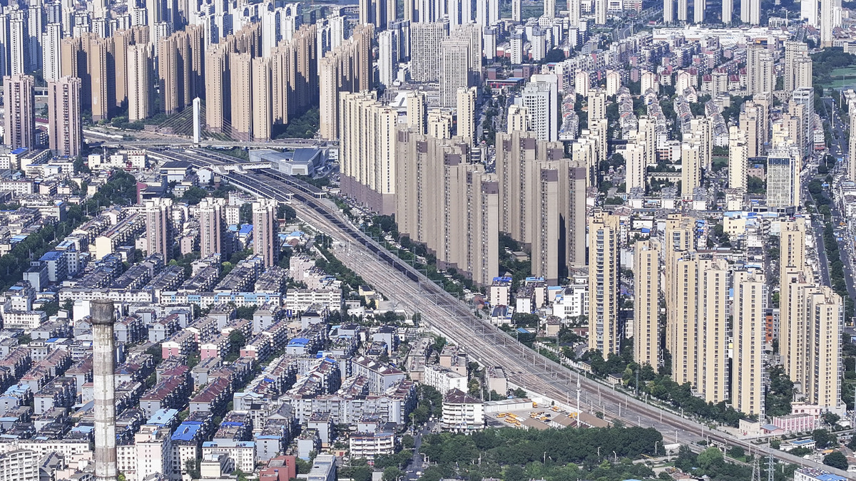 城中村改造：解决城市发展瓶颈，促进城市化进程