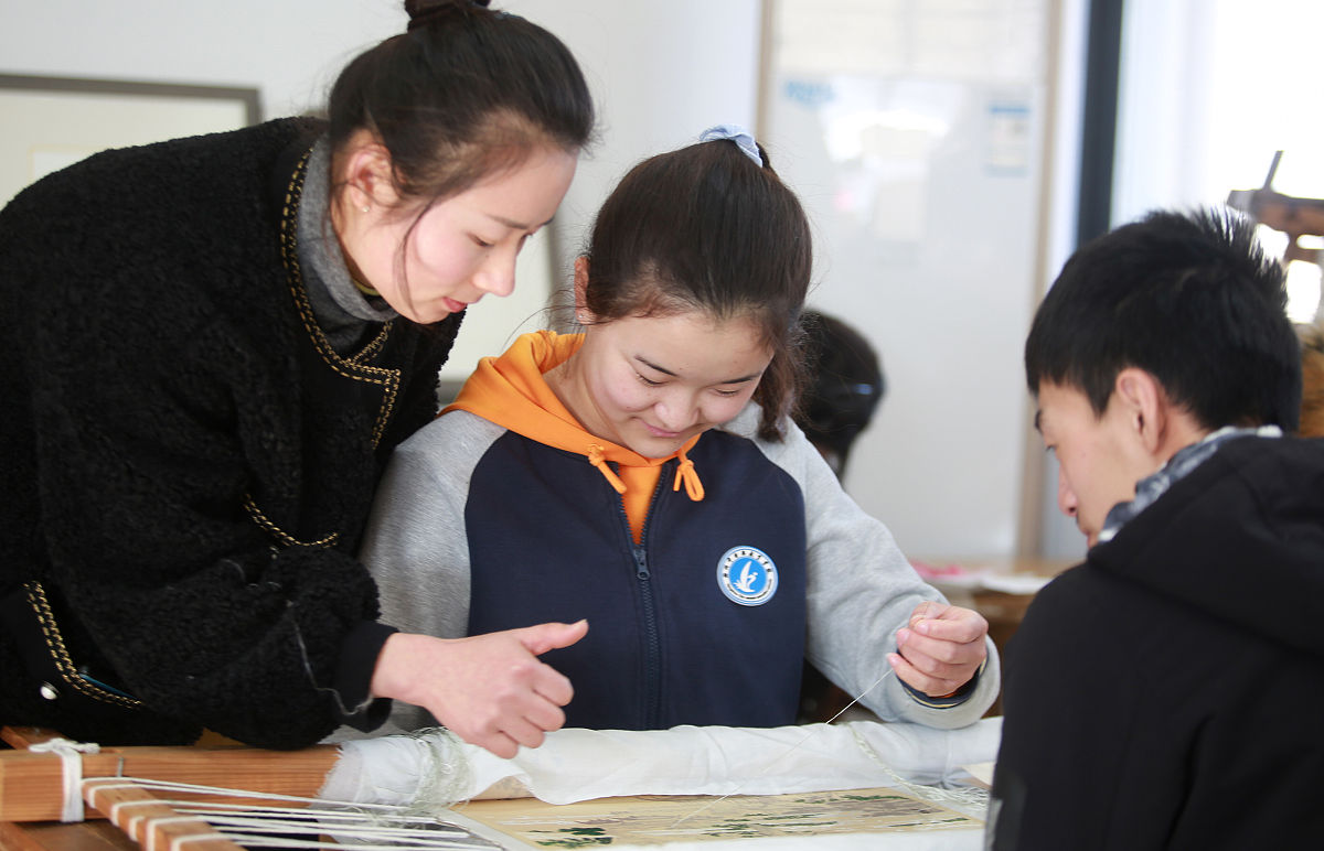 四川师范幼师学校专业设置：学前教育、小学教育、特殊教育和教育技术