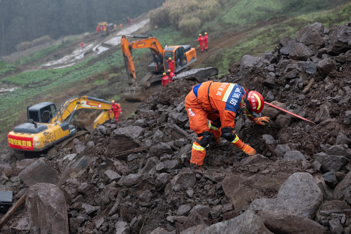 湖北十堰山洪已致8人死亡 应急部派工作组赶赴现场