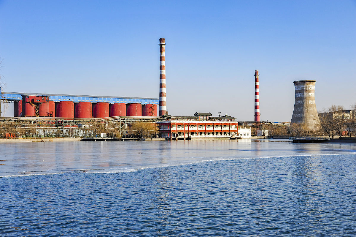 首钢工学院金属材料与热处理技术专业怎么样？就业前景与发展趋势