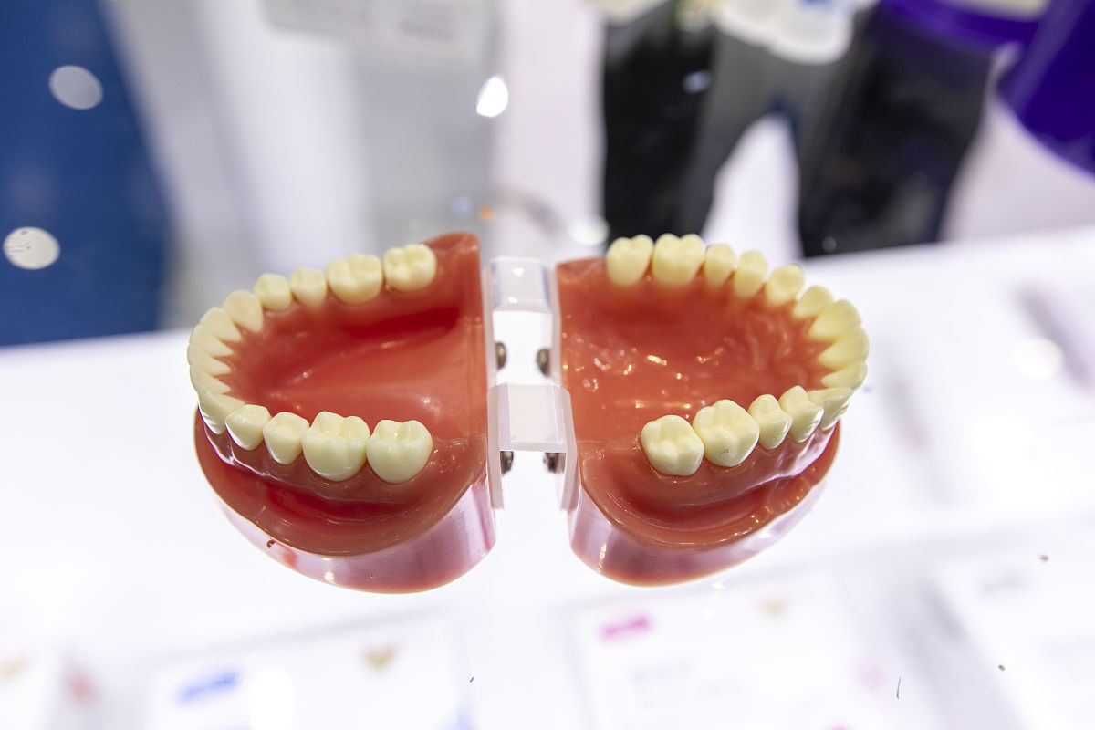 口腔工艺和口腔医学专业有什么不同