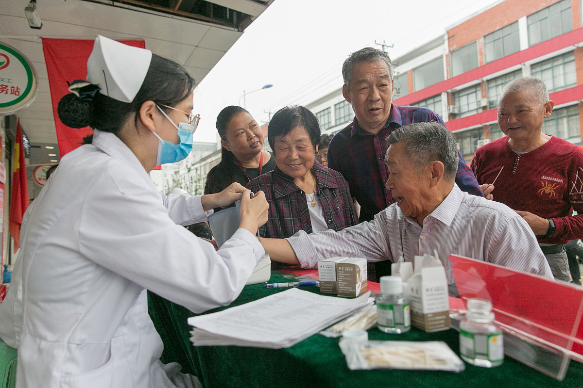 义诊总结：免费医疗服务，增进医患沟通，提升医疗水平