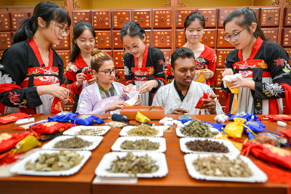 四川卫生专业学校五年制专业有哪些？