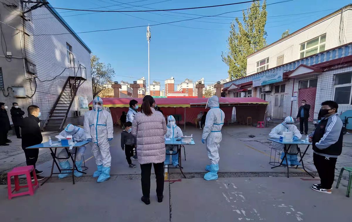 呼图壁县五工台镇农机局务大厅帮我用210字详细描述