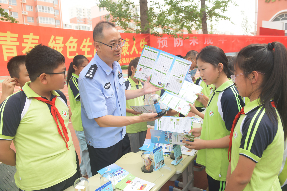 罗湖区创新普法形式，打造校园“普法嘉年华” 助力青少年法治教育