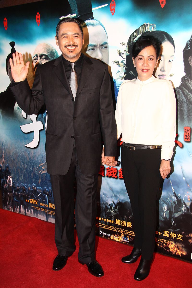2010年1月25日,香港,《孔子》举行了首映礼.周润发,陈荟莲夫妇+++_+++