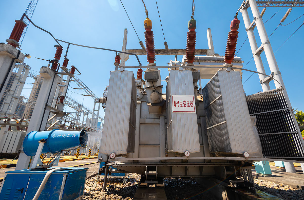 索高变压器500是铜的吗帮我用200字详细描述