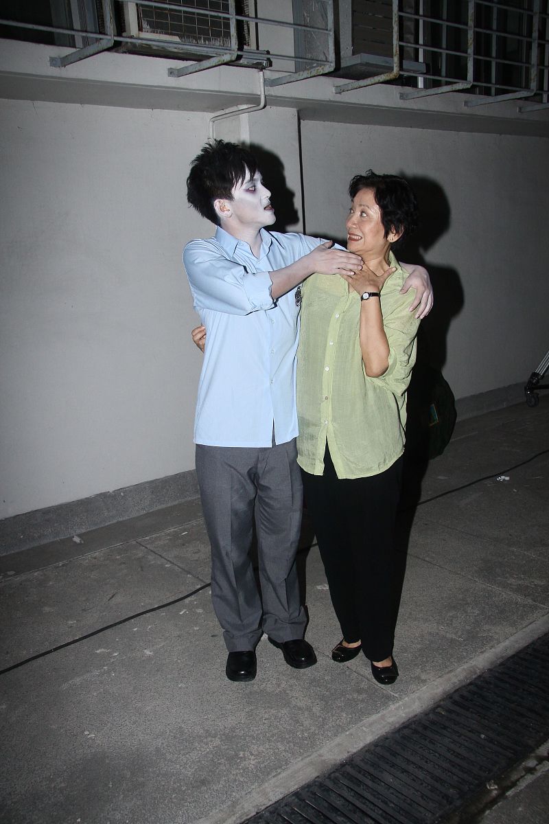 2011年8月31日,香港,电影《猛鬼爱情故事》于西贡一学校进行拍摄.+++_