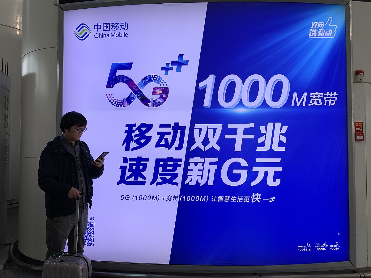 我要写一篇关于宽带的小红书文案请你根据标题、小红书爆款文案