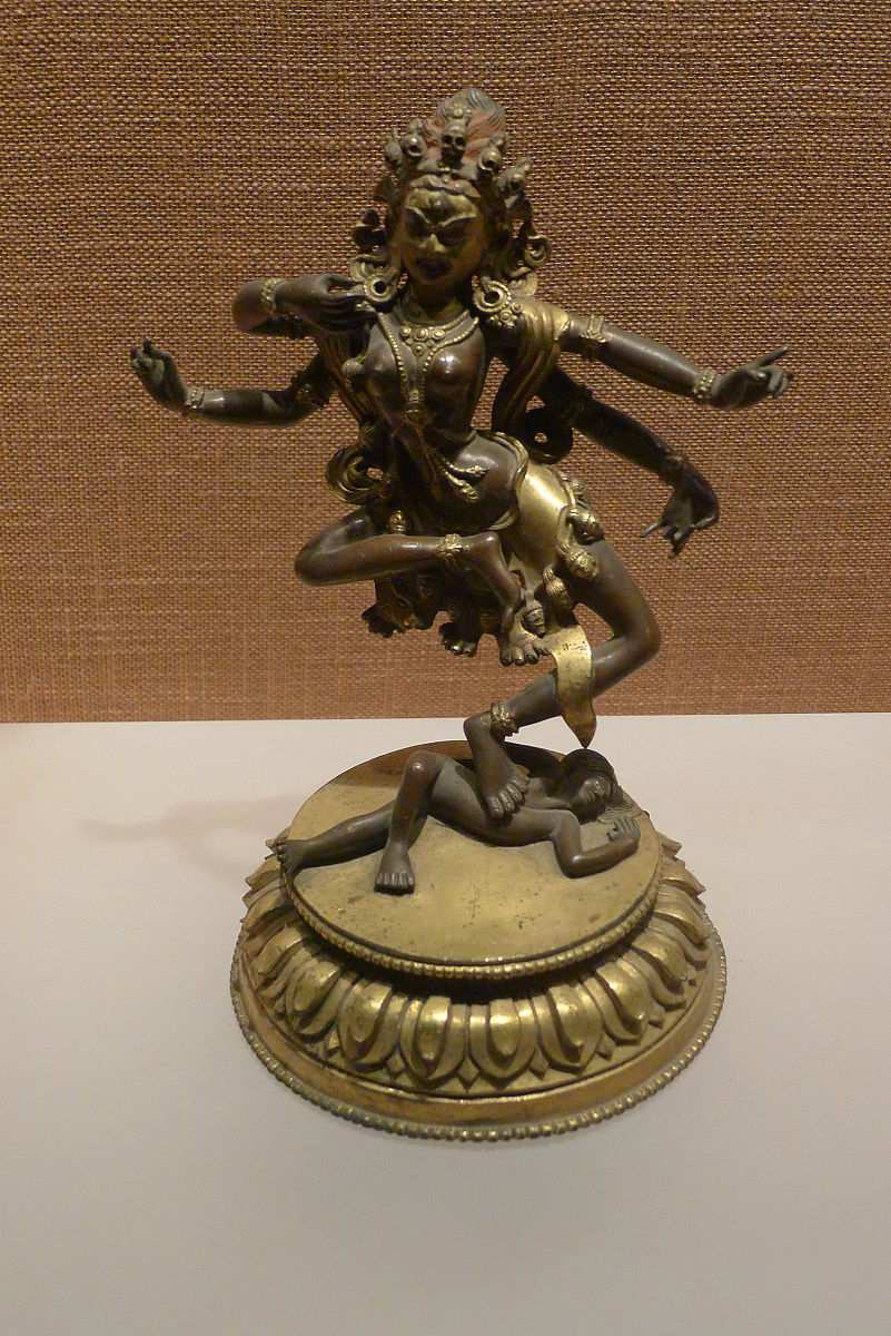 2011年10月9日,铜镀金智行佛母像,清(1644-1911)西藏,智行佛母又称作