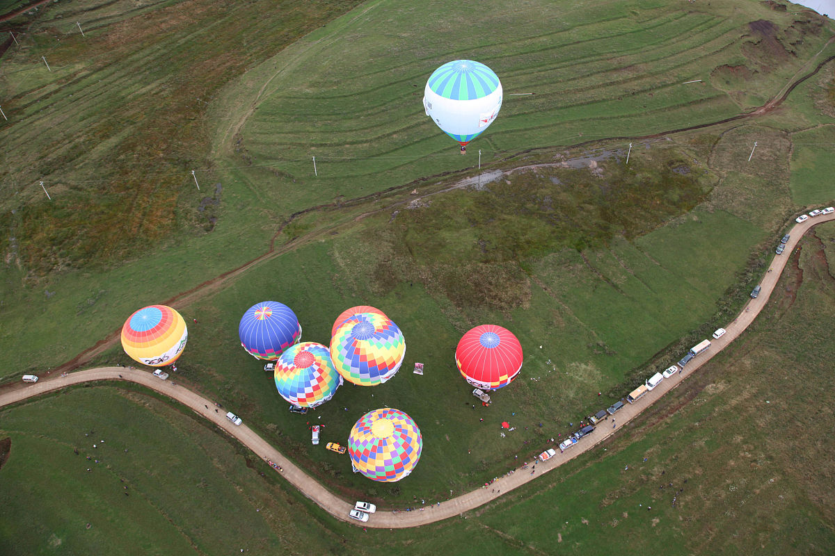 浙江安吉云上草原适合中年人玩的娱乐项目有？