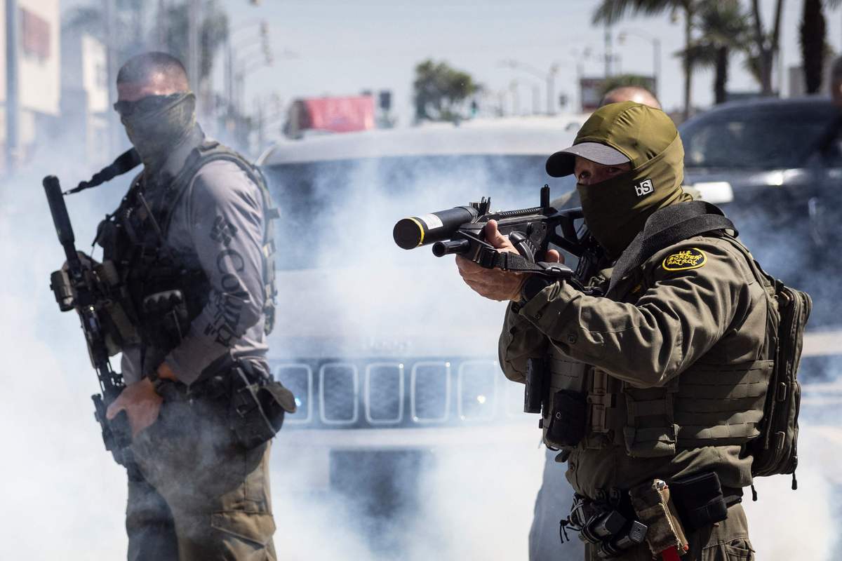 CS:GO 简介 - 全球最受欢迎的 FPS 游戏之一