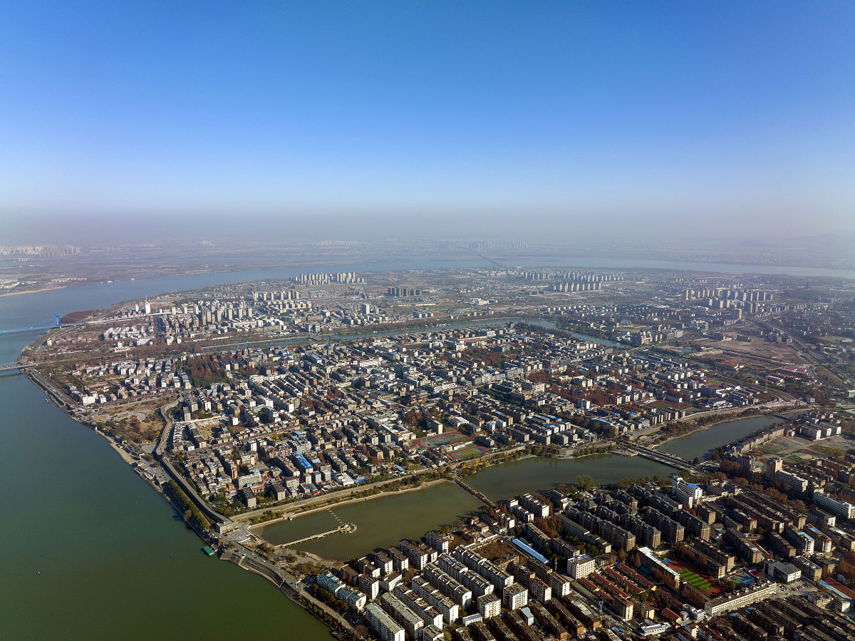 2021年12月2日,湖北省襄阳市,城市风光.