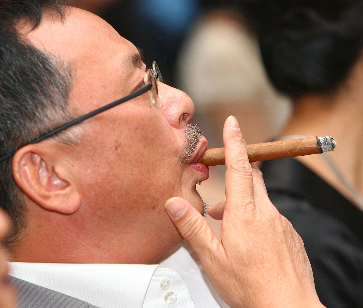 文学作品改编成影视作品的研究学术价值和现实意义