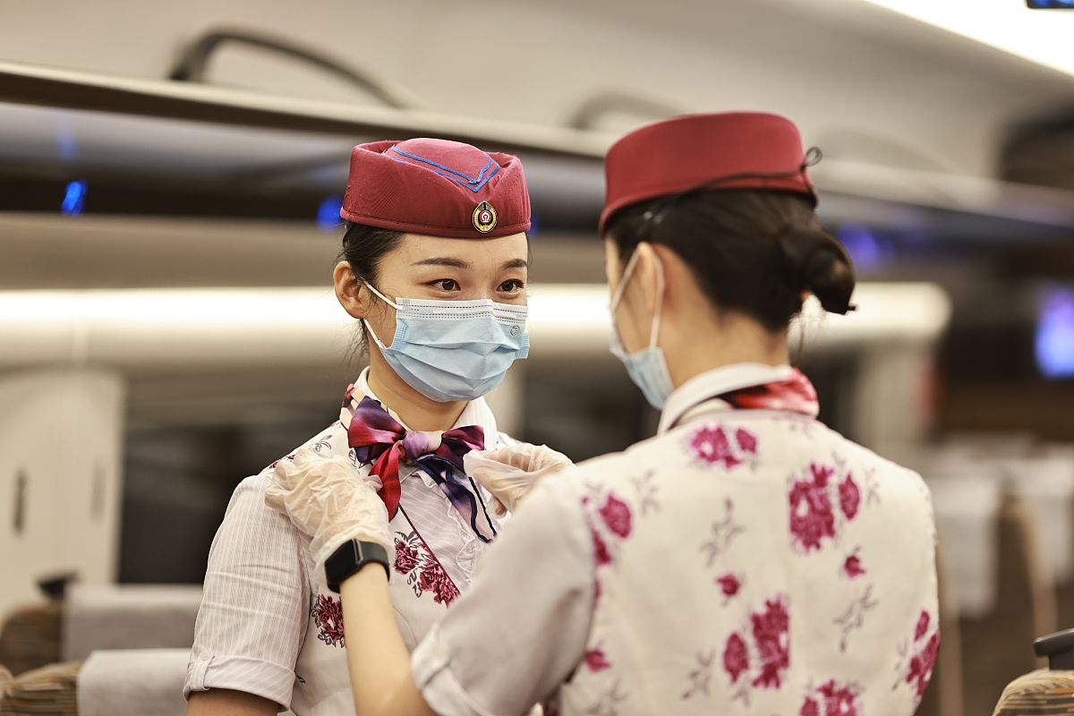 护士太挤铁路乘务员很空闲！