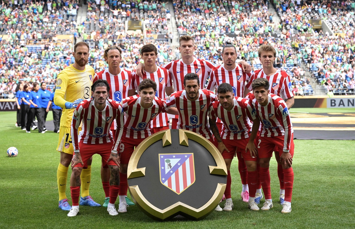 最佳足球队11名成员：传奇巨星阵容