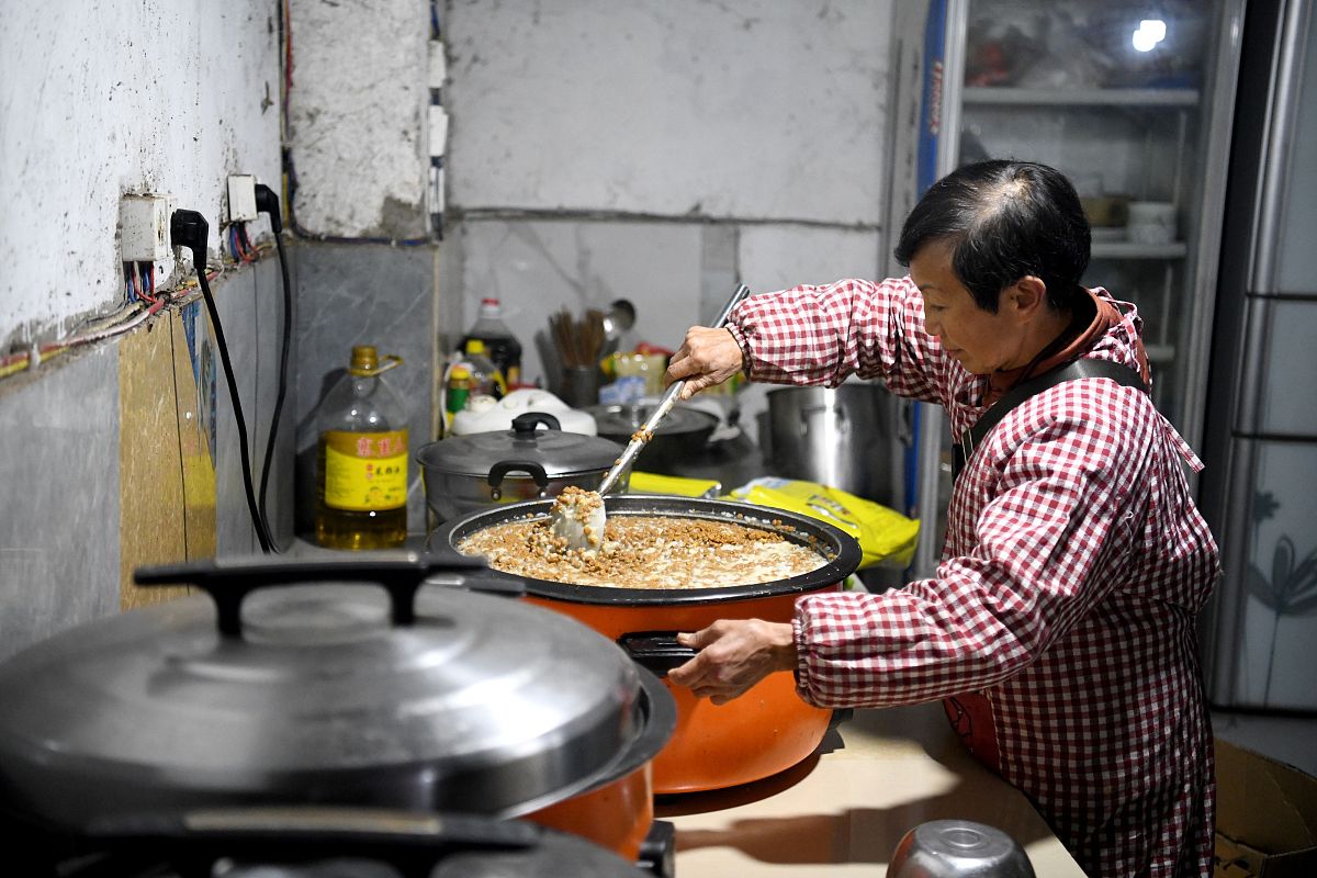 带姥爷吃饭，预算有限怎么办？
