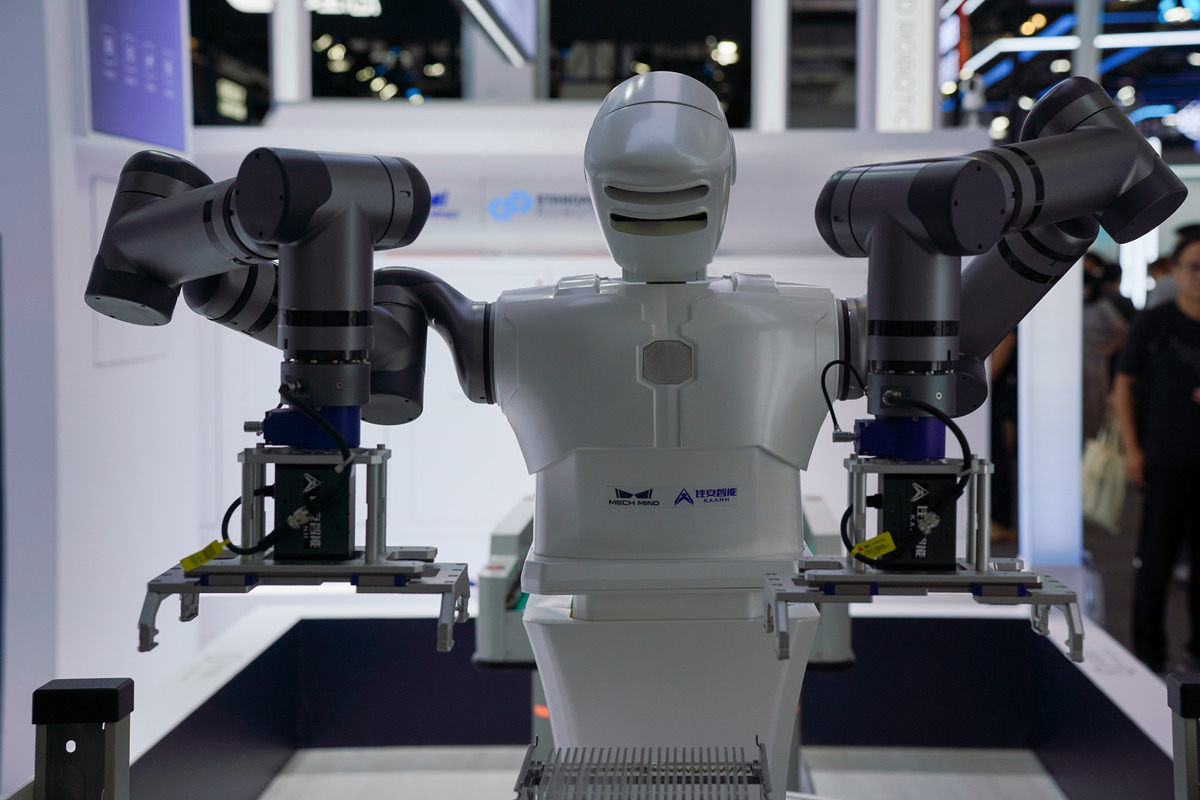 机器人视觉的六大特点：高精度、高速、自适应、多功能、可编程和人工智能