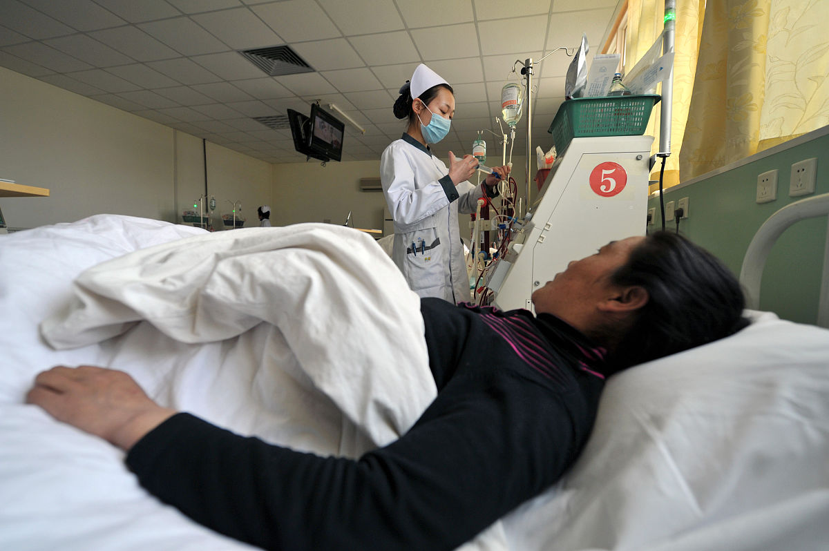 贵州省人民医院护士学校2019年招生专业：护理与康复治疗